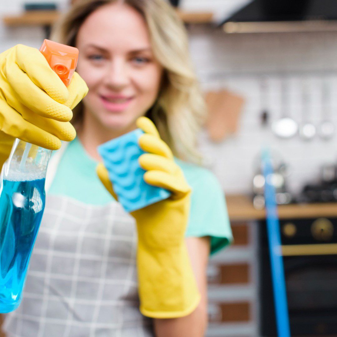 Professional Cleaning Service Cost - Hourly vs Fixed Fee