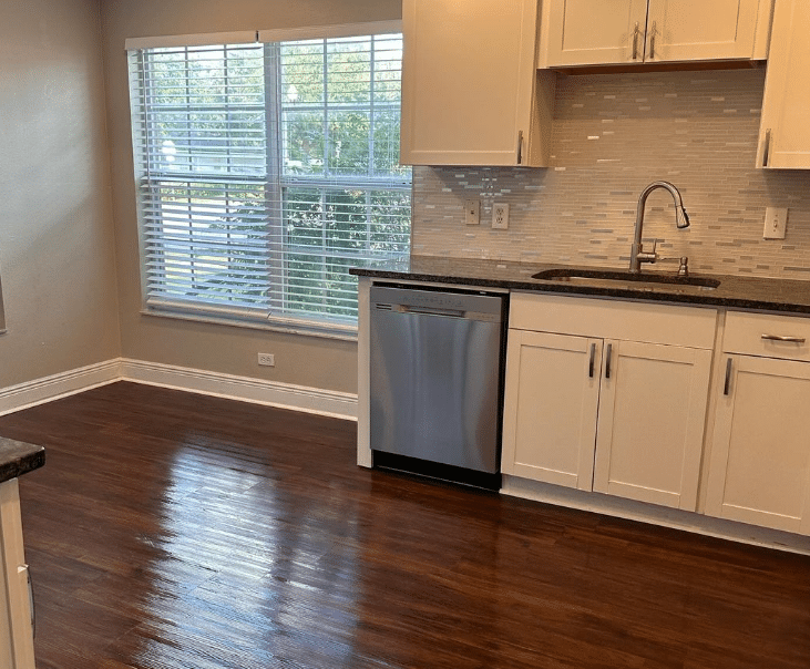 How to Clean Hardwood Floors and Make it Shine