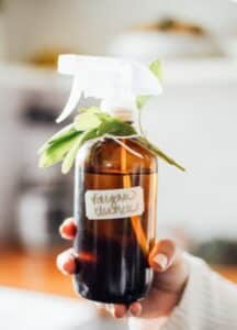 How to Make a DIY All-Purpose Cleaner with Vinegar