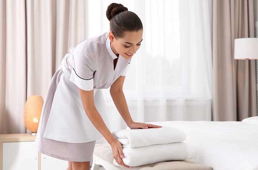 Housekeeper vs. Janitor: Understanding the Differences and Choosing the Right Service for Your Needs