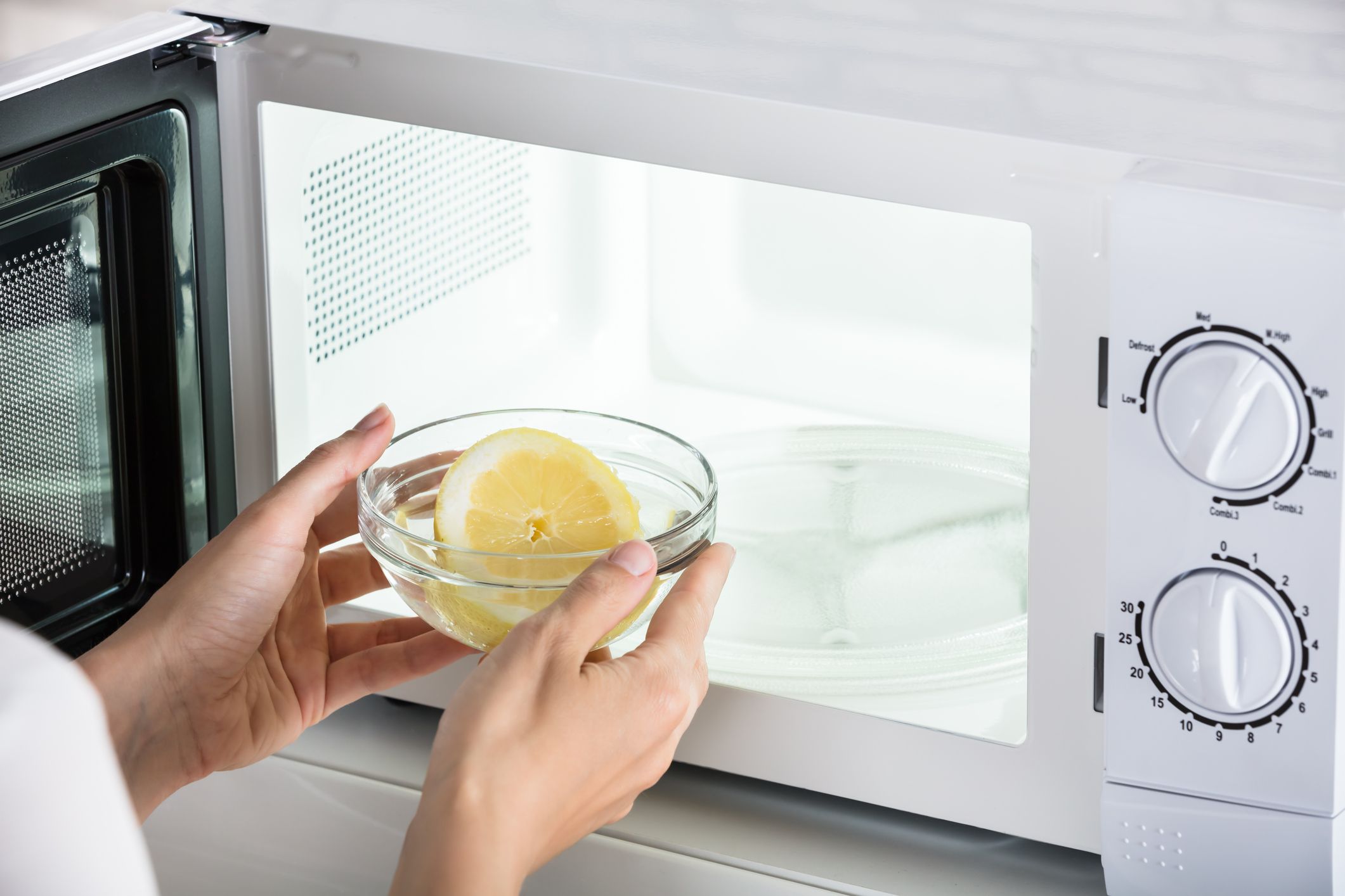 How to Remove a Smelly Microwave (Even When It’s Already Clean)