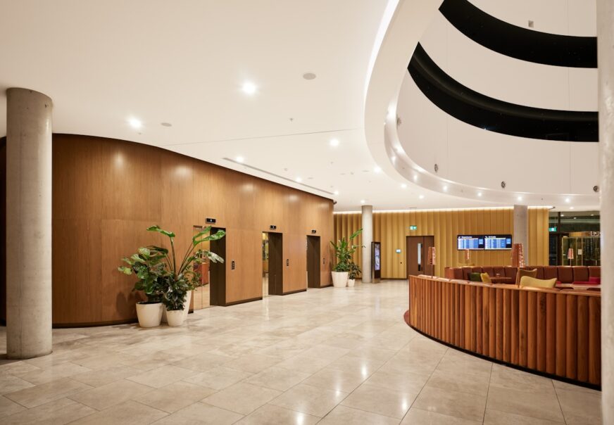 What Are Day Porter Services? 7 Key Benefits for Canadian Buildings