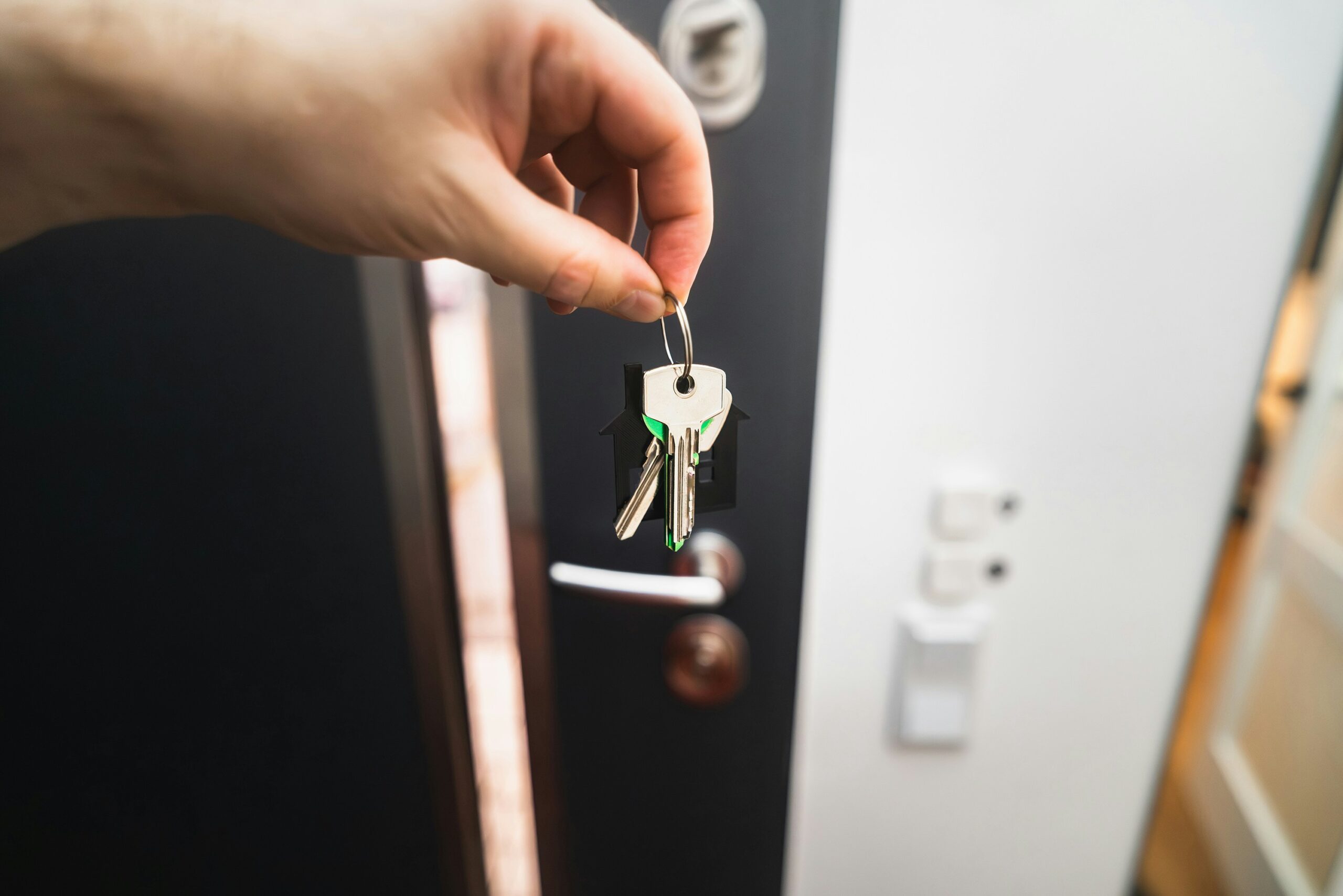 property management cleaning checklist: 12 easy move-in/move-out steps 12 property management cleaning checklist for tenant move-in key handover